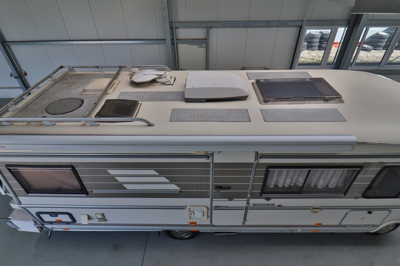 HYMER / ERIBA / HYMERCAR S 700/Festbett+Hubbett/Standklima/Markise - Integrēts kemperis: foto 4 HYMER / ERIBA / HYMERCAR S 700/Festbett+Hubbett/Standklima/Markise - Integrēts kemperis: foto 4
