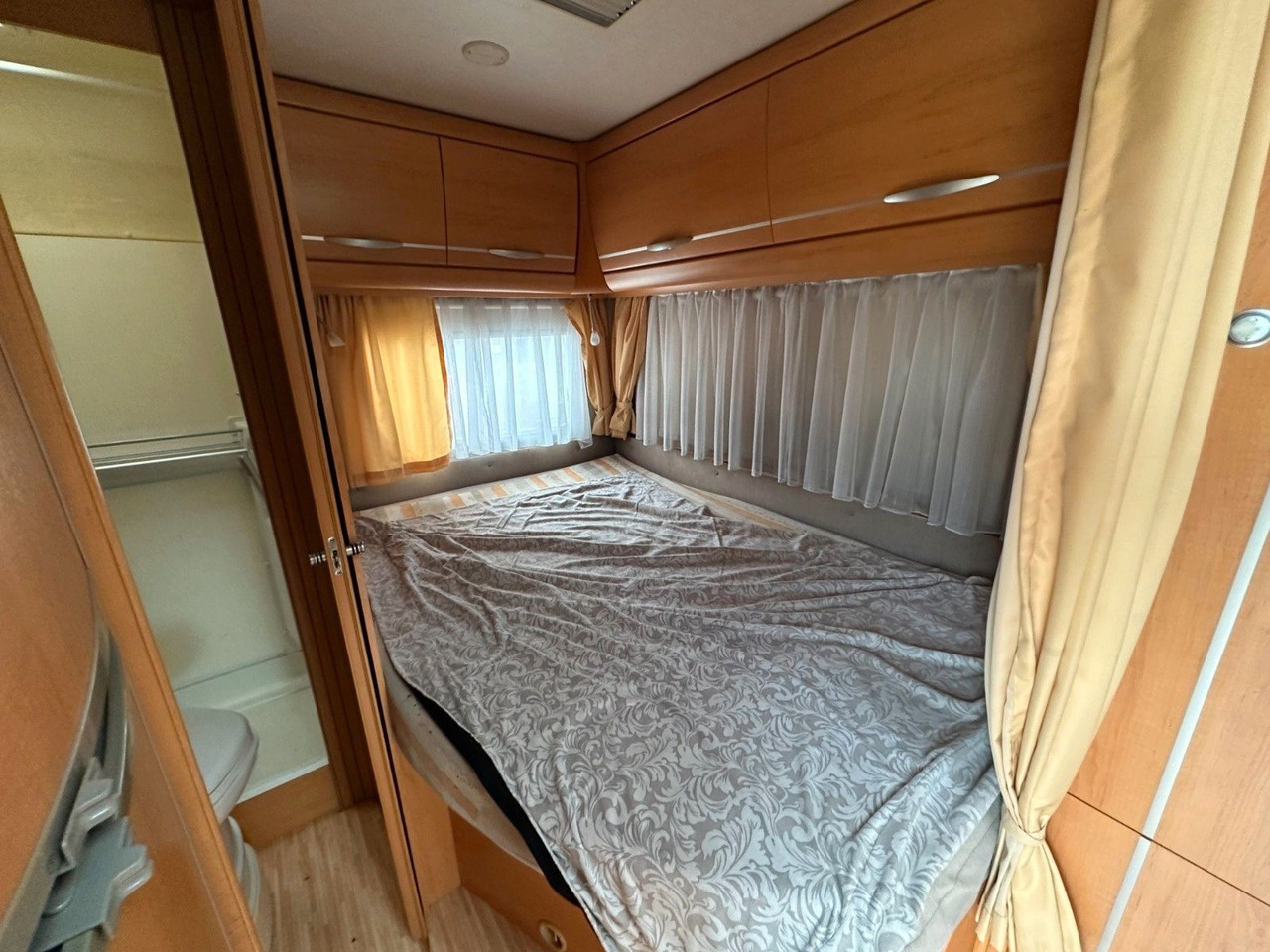 Daļēji integrētais kemperis HYMER / ERIBA / HYMERCAR TRAMP T 572 CL/Festbett/Klima/Markise HYMER / ERIBA / HYMERCAR TRAMP T 572 CL/Festbett/Klima/Markise: foto 23