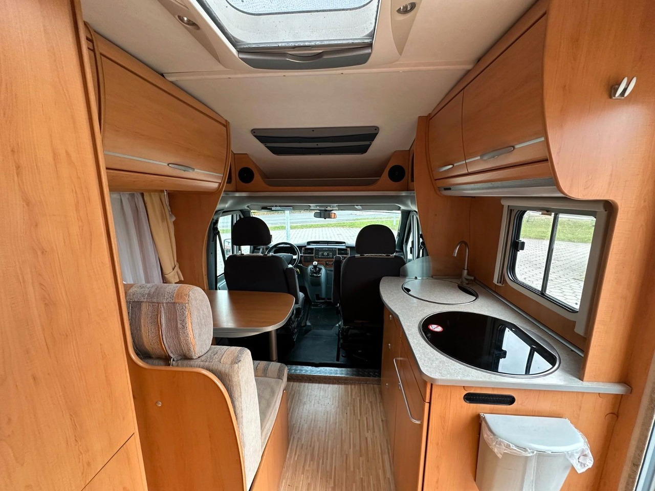 Daļēji integrētais kemperis HYMER / ERIBA / HYMERCAR TRAMP T 572 CL/Festbett/Klima/Markise HYMER / ERIBA / HYMERCAR TRAMP T 572 CL/Festbett/Klima/Markise: foto 22