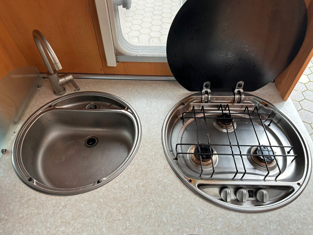 Daļēji integrētais kemperis HYMER / ERIBA / HYMERCAR TRAMP T 572 CL/Festbett/Klima/Markise HYMER / ERIBA / HYMERCAR TRAMP T 572 CL/Festbett/Klima/Markise: foto 27