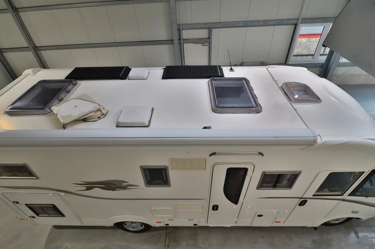 Laika KREOS 7010/Automatik/Festbett+Hubbett/TOP - Integrēts kemperis: foto 5 Laika KREOS 7010/Automatik/Festbett+Hubbett/TOP - Integrēts kemperis: foto 5