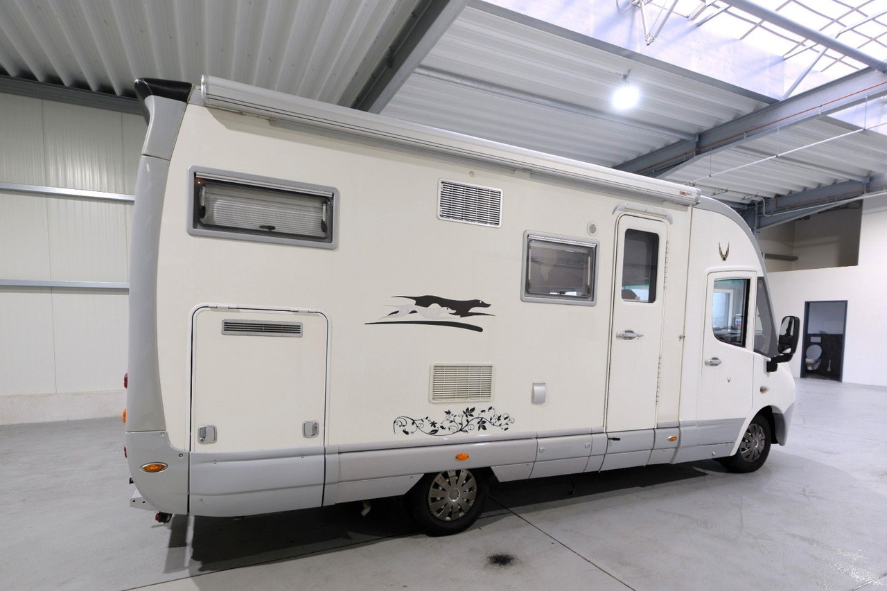 Laika Rexosline 650/Festbett+Hubbett/Klima/Markise - Integrēts kemperis: foto 4 Laika Rexosline 650/Festbett+Hubbett/Klima/Markise - Integrēts kemperis: foto 4