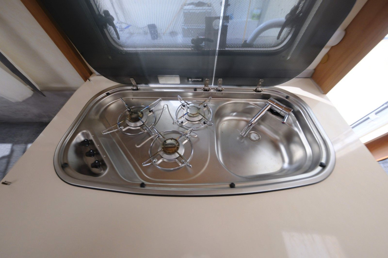 Weinsberg CaraOne 480 EU -Einzelbetten+Rundsitzgruppe Weinsberg CaraOne 480 EU -Einzelbetten+Rundsitzgruppe - Dzīvojamais treileris: foto 3 Weinsberg CaraOne 480 EU -Einzelbetten+Rundsitzgruppe Weinsberg CaraOne 480 EU -Einzelbetten+Rundsitzgruppe - Dzīvojamais treileris: foto 3