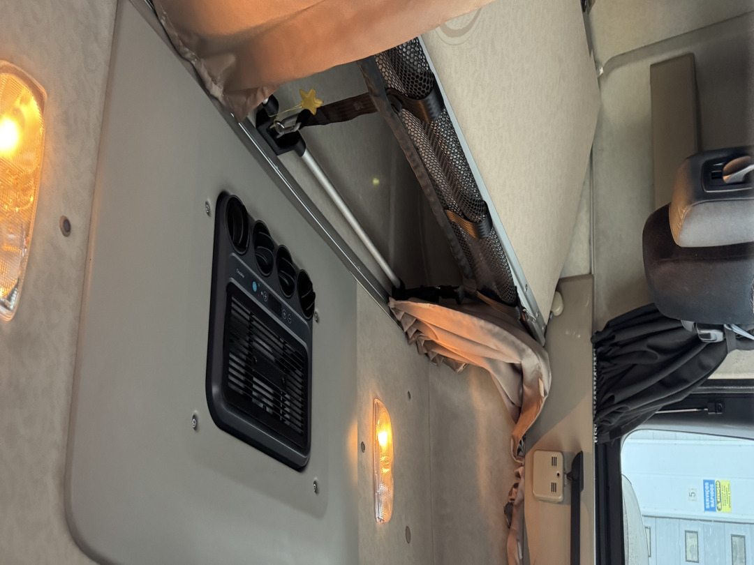 Mercedes Actros 510 1851 - Vilcējs: foto 5 Mercedes Actros 510 1851 - Vilcējs: foto 5