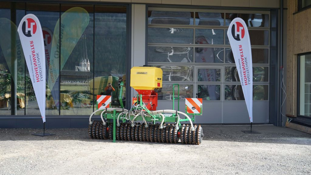 Düvelsdorf TERRA.ROLLER eco 3 m (20607) - Atsperzaru ecēšas: foto 1 Düvelsdorf TERRA.ROLLER eco 3 m (20607) - Atsperzaru ecēšas: foto 1