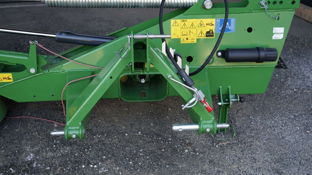 Krone EasyCut R 320 (20705) - Pļāvējs: foto 2 Krone EasyCut R 320 (20705) - Pļāvējs: foto 2