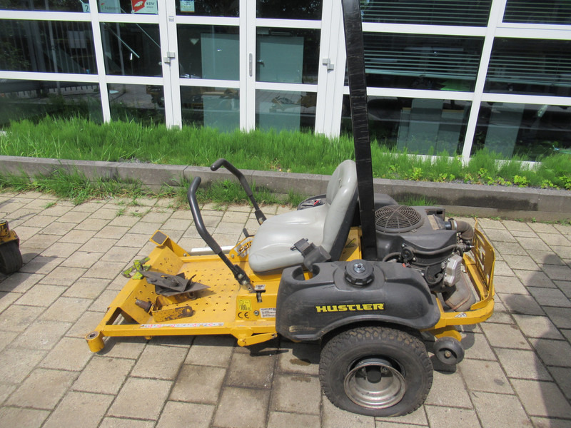 Hustler 0-turn SPORT Defect / for parts - Zāles pļāvējs: foto 3 Hustler 0-turn SPORT Defect / for parts - Zāles pļāvējs: foto 3