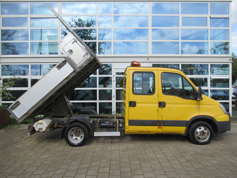 Iveco Daily 35C13 D 345 Kipper Tipper DOKA Dubbelcabine - Komercauto pašizgāzējs, Kravas-pasažieru furgons: foto 2 Iveco Daily 35C13 D 345 Kipper Tipper DOKA Dubbelcabine - Komercauto pašizgāzējs, Kravas-pasažieru furgons: foto 2