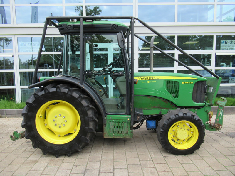 John Deere 5080GF Zuidberg Forst Bosbouw - Traktors: foto 4 John Deere 5080GF Zuidberg Forst Bosbouw - Traktors: foto 4