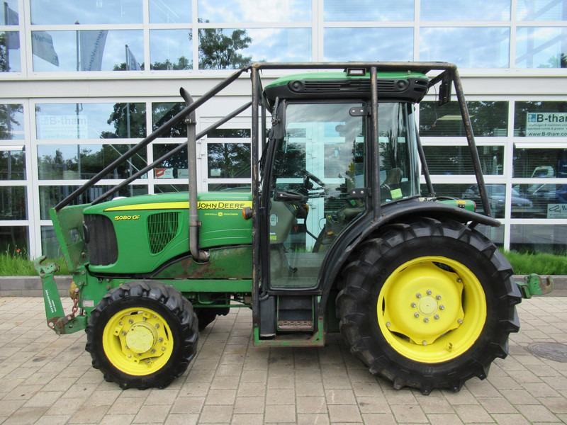 John Deere 5080GF Zuidberg Forst Bosbouw - Traktors: foto 3 John Deere 5080GF Zuidberg Forst Bosbouw - Traktors: foto 3