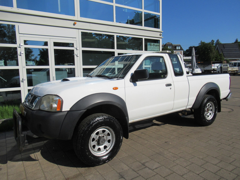 Nissan Navara 2.5 DTi King Cab 4-L.Lux. 1,5CAB PICK-UP - Komercauto: foto 2 Nissan Navara 2.5 DTi King Cab 4-L.Lux. 1,5CAB PICK-UP - Komercauto: foto 2