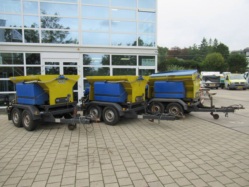 NIDO Stratos B11L-18 ACLN280 1,1M3 + 500L. Zoutstrooier Salzstreuer Saltspreader - Sāls un smilts kaisītājs: foto 2 NIDO Stratos B11L-18 ACLN280 1,1M3 + 500L. Zoutstrooier Salzstreuer Saltspreader - Sāls un smilts kaisītājs: foto 2