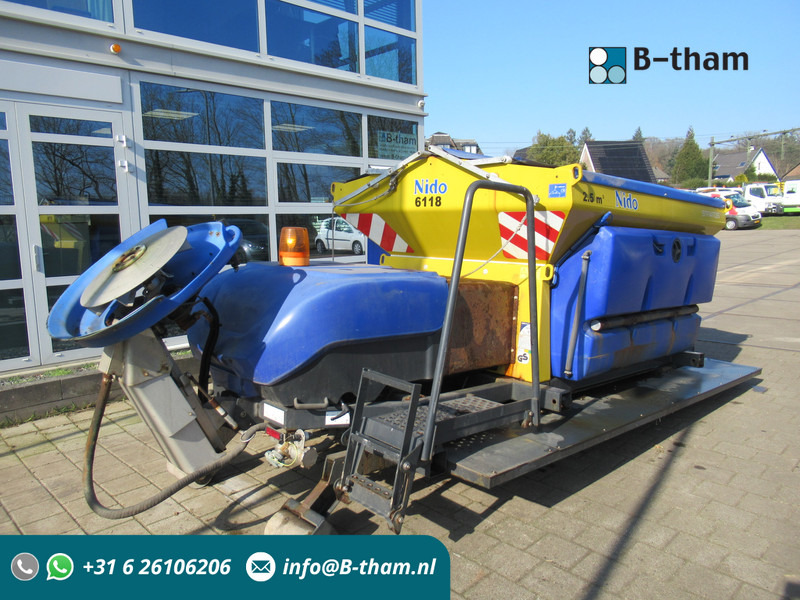 NIDO Stratos B25-27 VCLN-490 HYDRO 2,5m3 + 1.210 L. Hooklift - Sāls un smilts kaisītājs: foto 1 NIDO Stratos B25-27 VCLN-490 HYDRO 2,5m3 + 1.210 L. Hooklift - Sāls un smilts kaisītājs: foto 1