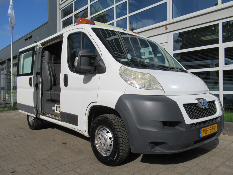 Mazs furgons, Kravas-pasažieru furgons Peugeot Boxer 330 2.2 HDI L1H1 P+ Dubbelcabine DOKA airco: foto 11
