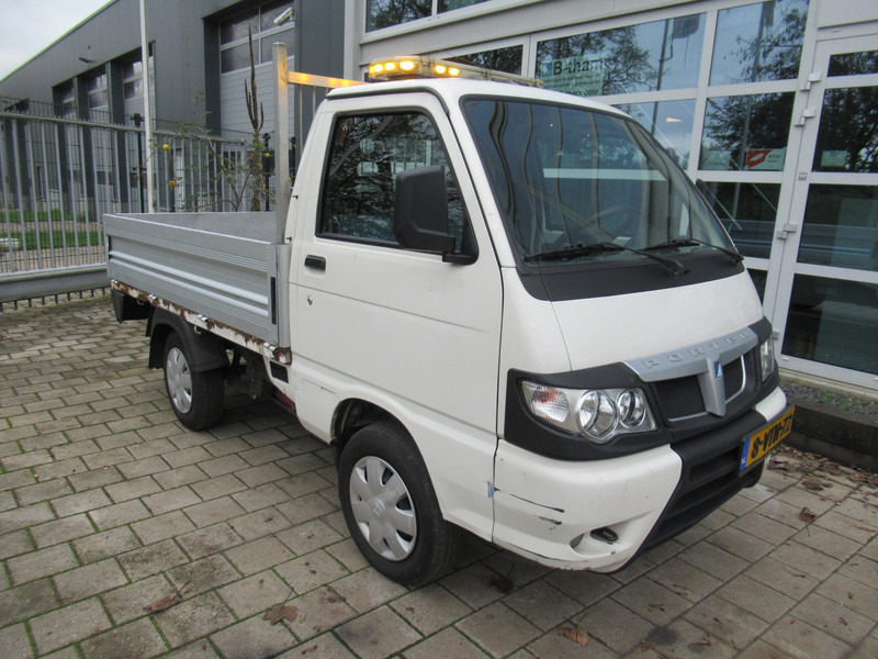 Piaggio Porter 1.3i 46KW Extra PICKUP Bi-Fuel Benzine - CNG - Automašīna ar kravas platformu: foto 2 Piaggio Porter 1.3i 46KW Extra PICKUP Bi-Fuel Benzine - CNG - Automašīna ar kravas platformu: foto 2