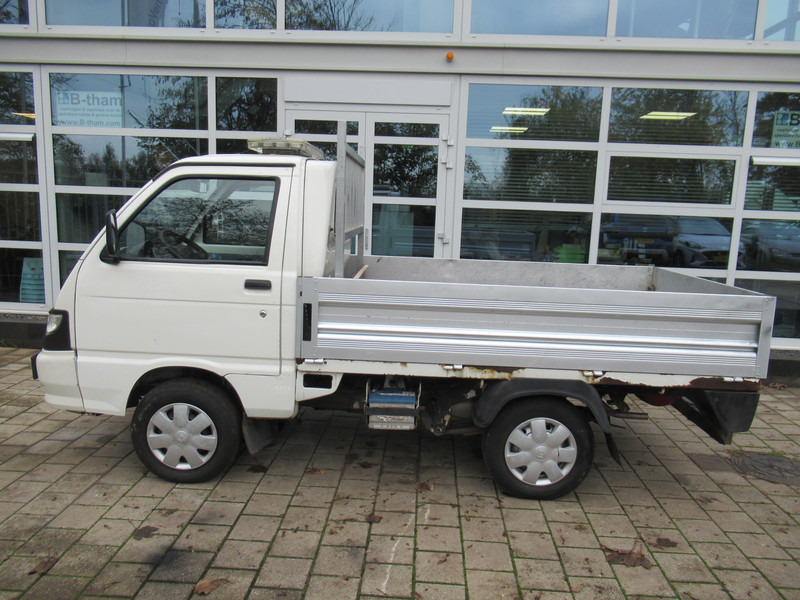 Piaggio Porter 1.3i 46KW Extra PICKUP Bi-Fuel Benzine - CNG - Automašīna ar kravas platformu: foto 4 Piaggio Porter 1.3i 46KW Extra PICKUP Bi-Fuel Benzine - CNG - Automašīna ar kravas platformu: foto 4