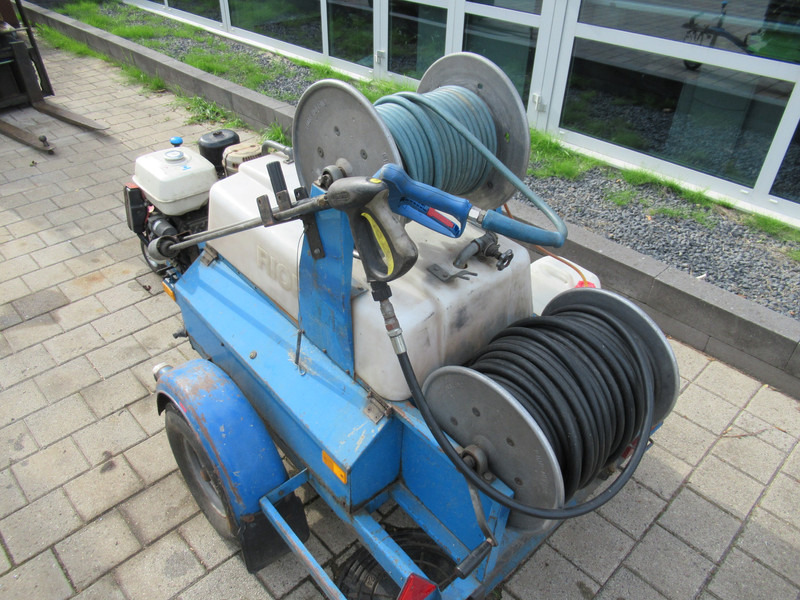 Rioned - Rior HD-50 ROM Hogedruk aanhanger 40 L / min. - Augstspiediena mazgātājs: foto 2 Rioned - Rior HD-50 ROM Hogedruk aanhanger 40 L / min. - Augstspiediena mazgātājs: foto 2