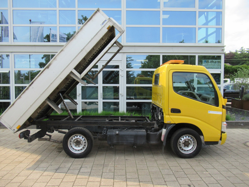 Toyota Dyna 100 3.0 D-4D 80KW kipper - Tipper - Komercauto pašizgāzējs: foto 4 Toyota Dyna 100 3.0 D-4D 80KW kipper - Tipper - Komercauto pašizgāzējs: foto 4