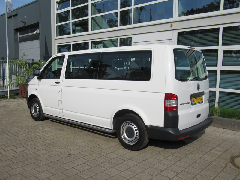 Volkswagen Transporter Kombi T5 2.0 TDI 62KW L2H1 Comf. 9-Personen - Mikroautobuss, Pasažieru furgons: foto 2 Volkswagen Transporter Kombi T5 2.0 TDI 62KW L2H1 Comf. 9-Personen - Mikroautobuss, Pasažieru furgons: foto 2