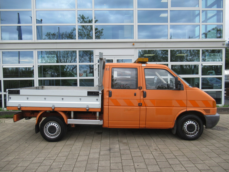 Volkswagen Transporter T4 1.9 TD 50KW 332 DOKA Dubbelcabine - Automašīna ar kravas platformu, Kravas-pasažieru furgons: foto 2 Volkswagen Transporter T4 1.9 TD 50KW 332 DOKA Dubbelcabine - Automašīna ar kravas platformu, Kravas-pasažieru furgons: foto 2