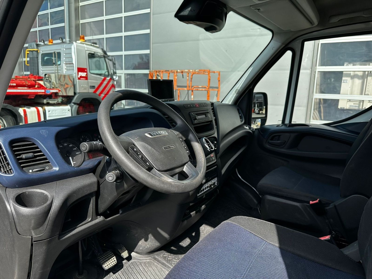 Iveco Daily 50C18 Hi-Matic/17m/Euro6/2-Punkt līzingu Iveco Daily 50C18 Hi-Matic/17m/Euro6/2-Punkt: foto 11