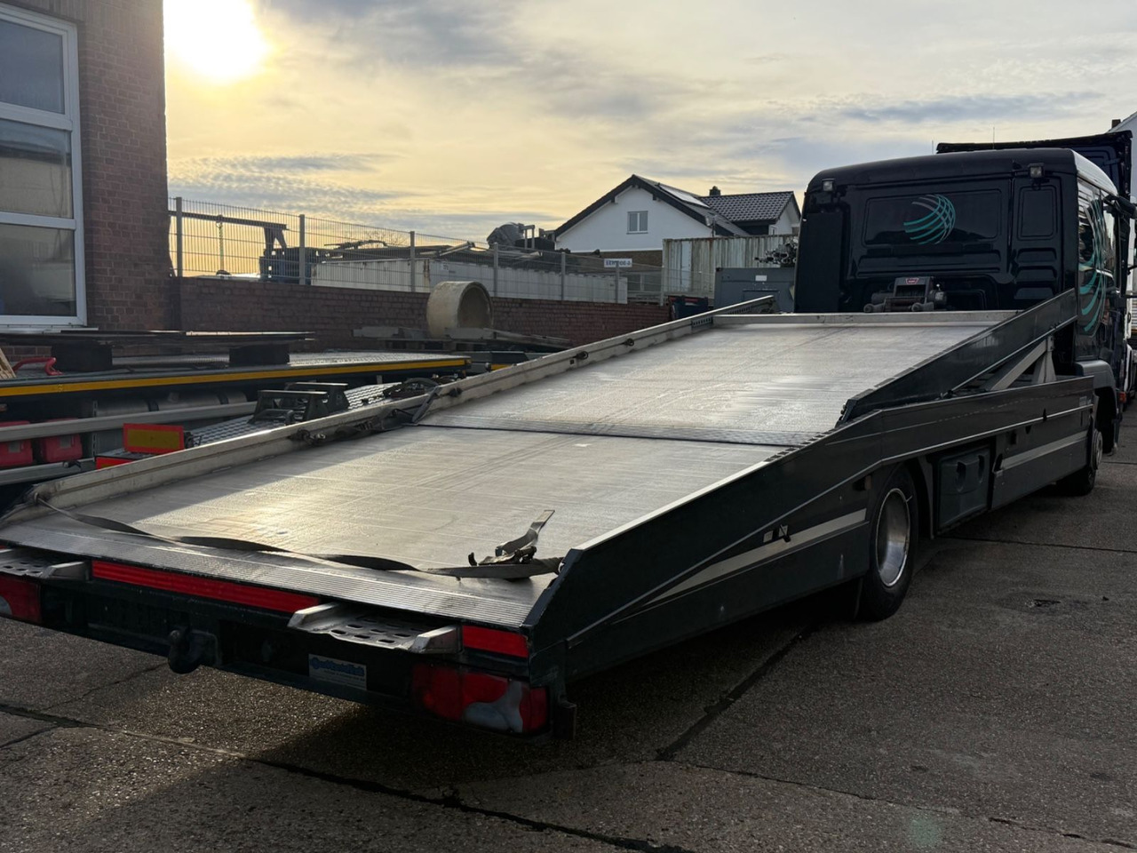 MAN TGL 8.210BL Moetefindt Doppelstock, Klima, Winde - Autovedējs: foto 3 MAN TGL 8.210BL Moetefindt Doppelstock, Klima, Winde - Autovedējs: foto 3