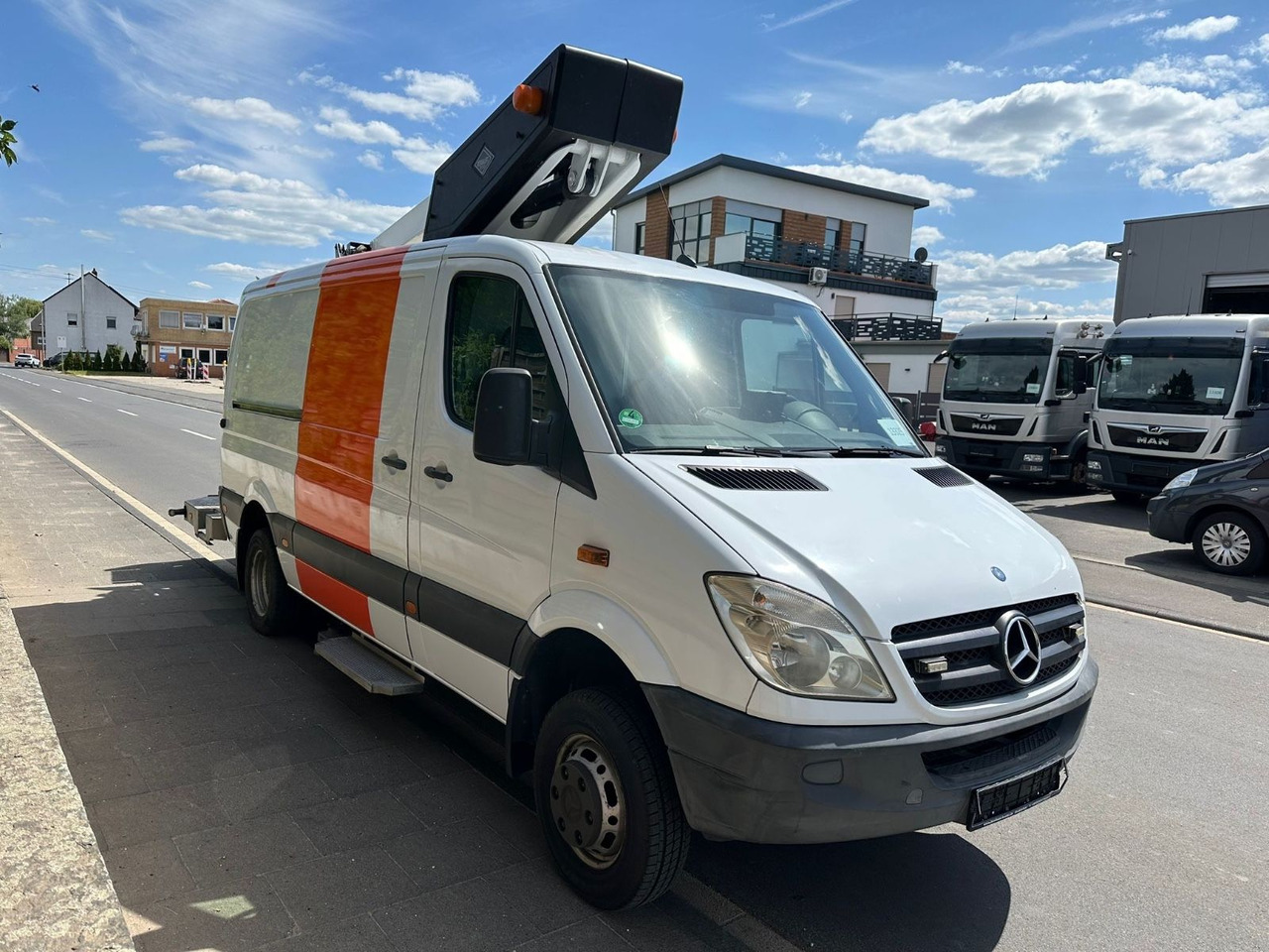 Mercedes-Benz Sprinter 515 CDI 4X4 13,2m Versailift ET-38-LFHD - Autopacēlājs: foto 4 Mercedes-Benz Sprinter 515 CDI 4X4 13,2m Versailift ET-38-LFHD - Autopacēlājs: foto 4