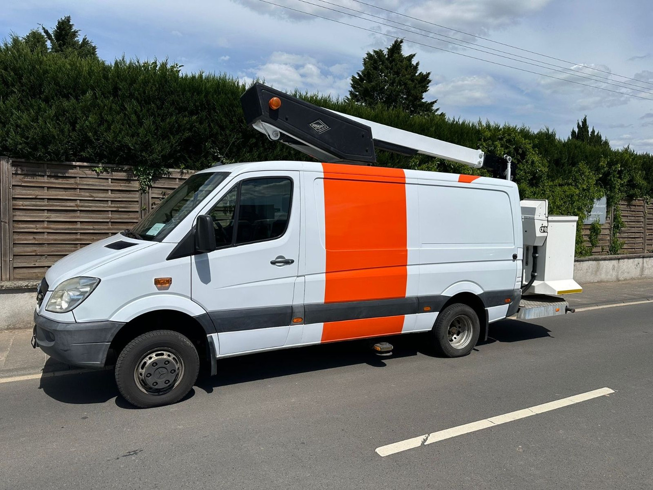 Mercedes-Benz Sprinter 515 CDI 4X4 13,2m Versailift ET-38-LFHD - Autopacēlājs: foto 1 Mercedes-Benz Sprinter 515 CDI 4X4 13,2m Versailift ET-38-LFHD - Autopacēlājs: foto 1