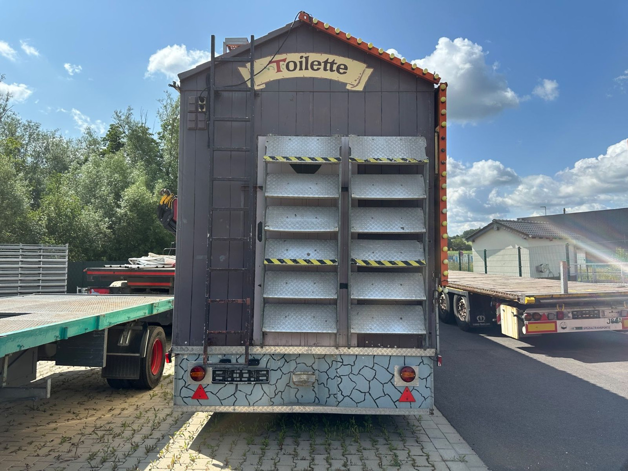 Soester Toilettenwagen 7xWC / Drehanlage - Piekabe: foto 5 Soester Toilettenwagen 7xWC / Drehanlage - Piekabe: foto 5