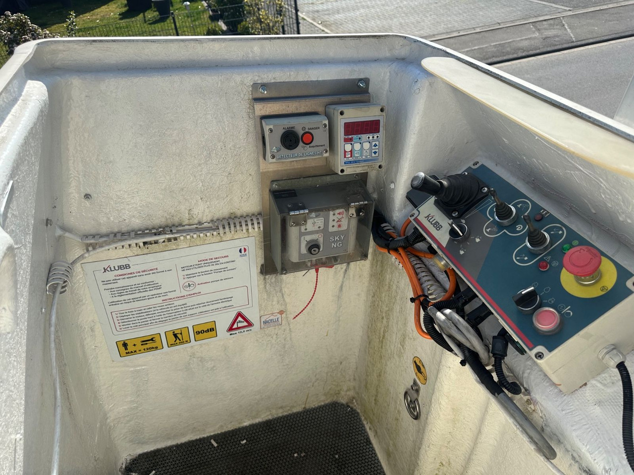 Renault Master III*Steiger 12m*orig.km*Topzustand* Renault Master III/Steiger 11,2m/orig.km*Topzustand* līzingu Renault Master III*Steiger 12m*orig.km*Topzustand* Renault Master III/Steiger 11,2m/orig.km*Topzustand*: foto 6 Renault Master III*Steiger 12m*orig.km*Topzustand* Renault Master III/Steiger 11,2m/orig.km*Topzustand* līzingu Renault Master III*Steiger 12m*orig.km*Topzustand* Renault Master III/Steiger 11,2m/orig.km*Topzustand*: foto 6