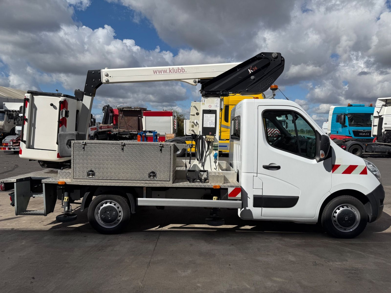 Renault Master III Steiger Klubb K26 / 11,2m / 200Kg - Autopacēlājs: foto 4 Renault Master III Steiger Klubb K26 / 11,2m / 200Kg - Autopacēlājs: foto 4