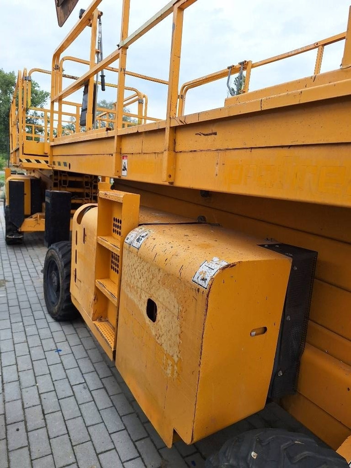 Haulotte H 15 SXL - Šķērveida pacēlājs: foto 5 Haulotte H 15 SXL - Šķērveida pacēlājs: foto 5