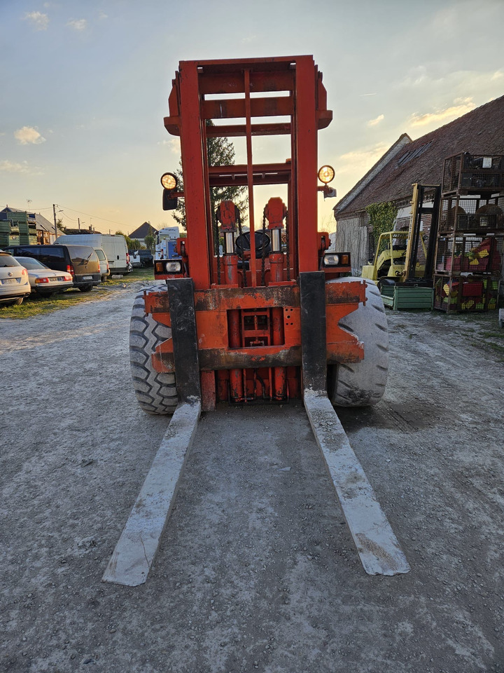 MANITOU MC80 F - Dīzeļiekrāvējs: foto 5 MANITOU MC80 F - Dīzeļiekrāvējs: foto 5