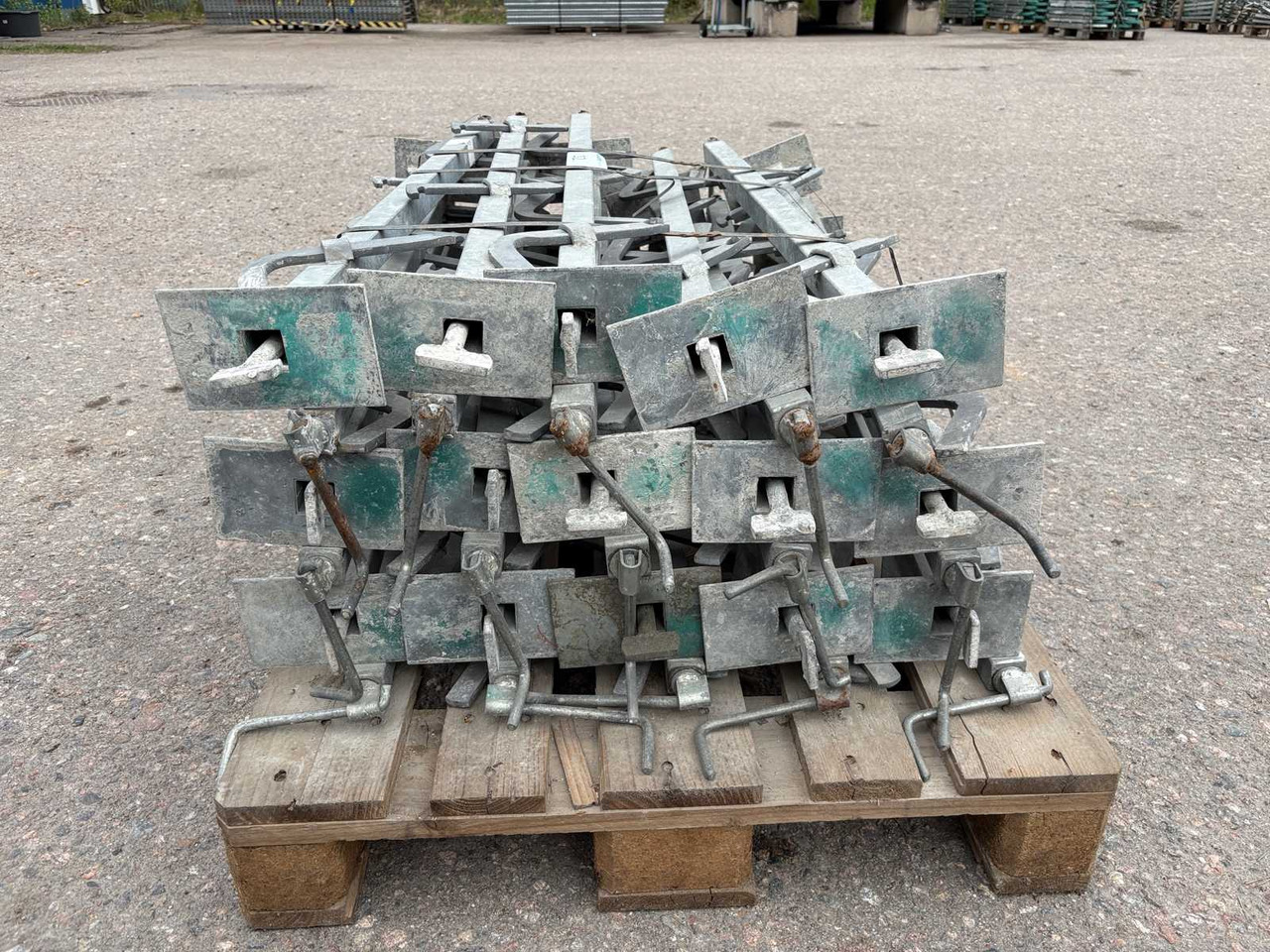 Hollow-core slab railing 30pcs - Celtniecības maisītājs: foto 4 Hollow-core slab railing 30pcs - Celtniecības maisītājs: foto 4
