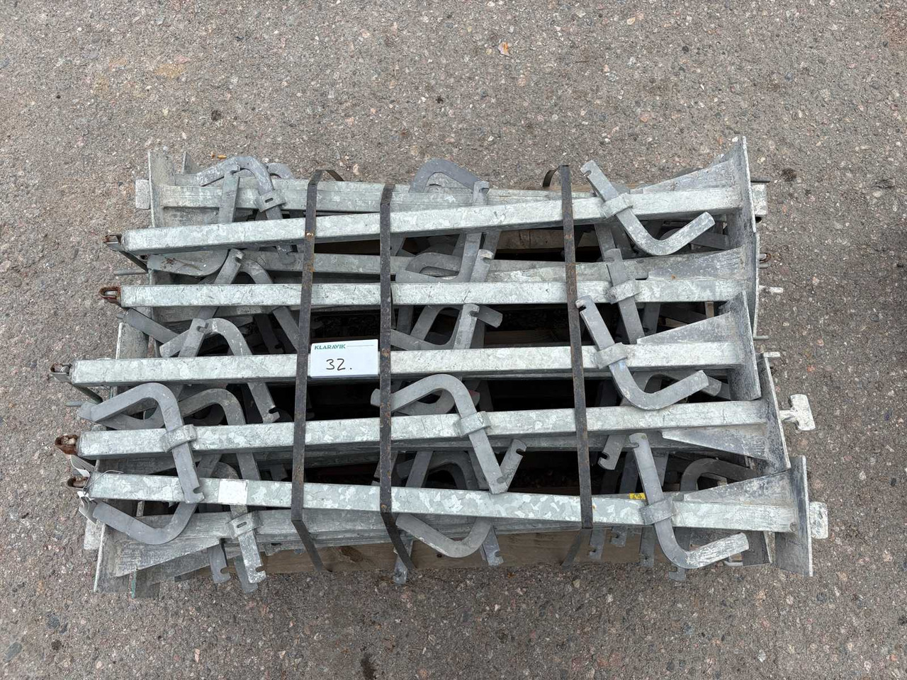 Hollow-core slab railing 30pcs - Celtniecības maisītājs: foto 1 Hollow-core slab railing 30pcs - Celtniecības maisītājs: foto 1
