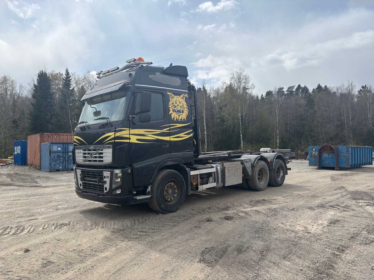 Hook truck Volvo FH16 - Pacēlājs ar āķi: foto 1 Hook truck Volvo FH16 - Pacēlājs ar āķi: foto 1
