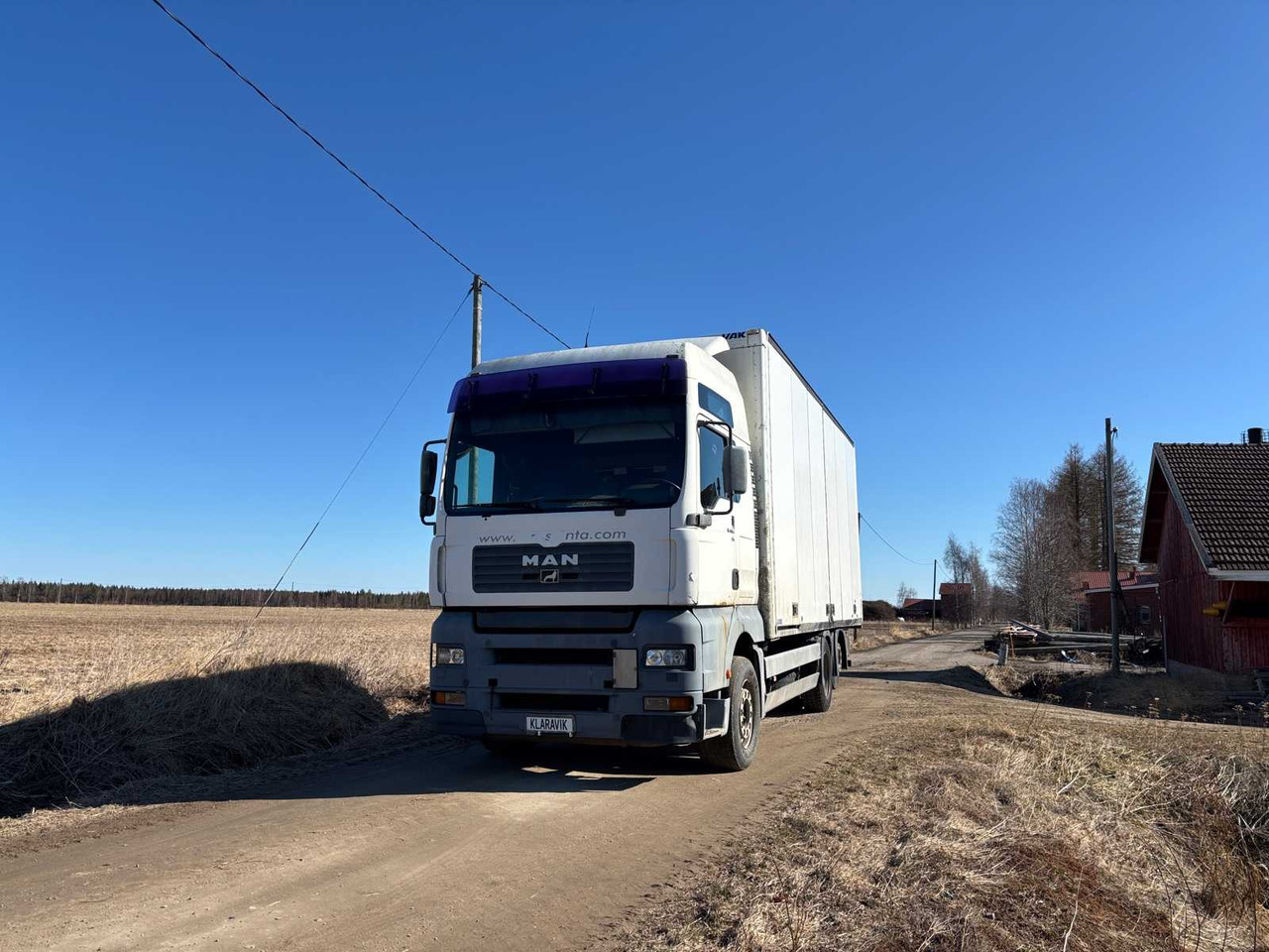 Truck Man TG460A XXL - Kravas automašīna ar slēgto virsbūvi: foto 1 Truck Man TG460A XXL - Kravas automašīna ar slēgto virsbūvi: foto 1