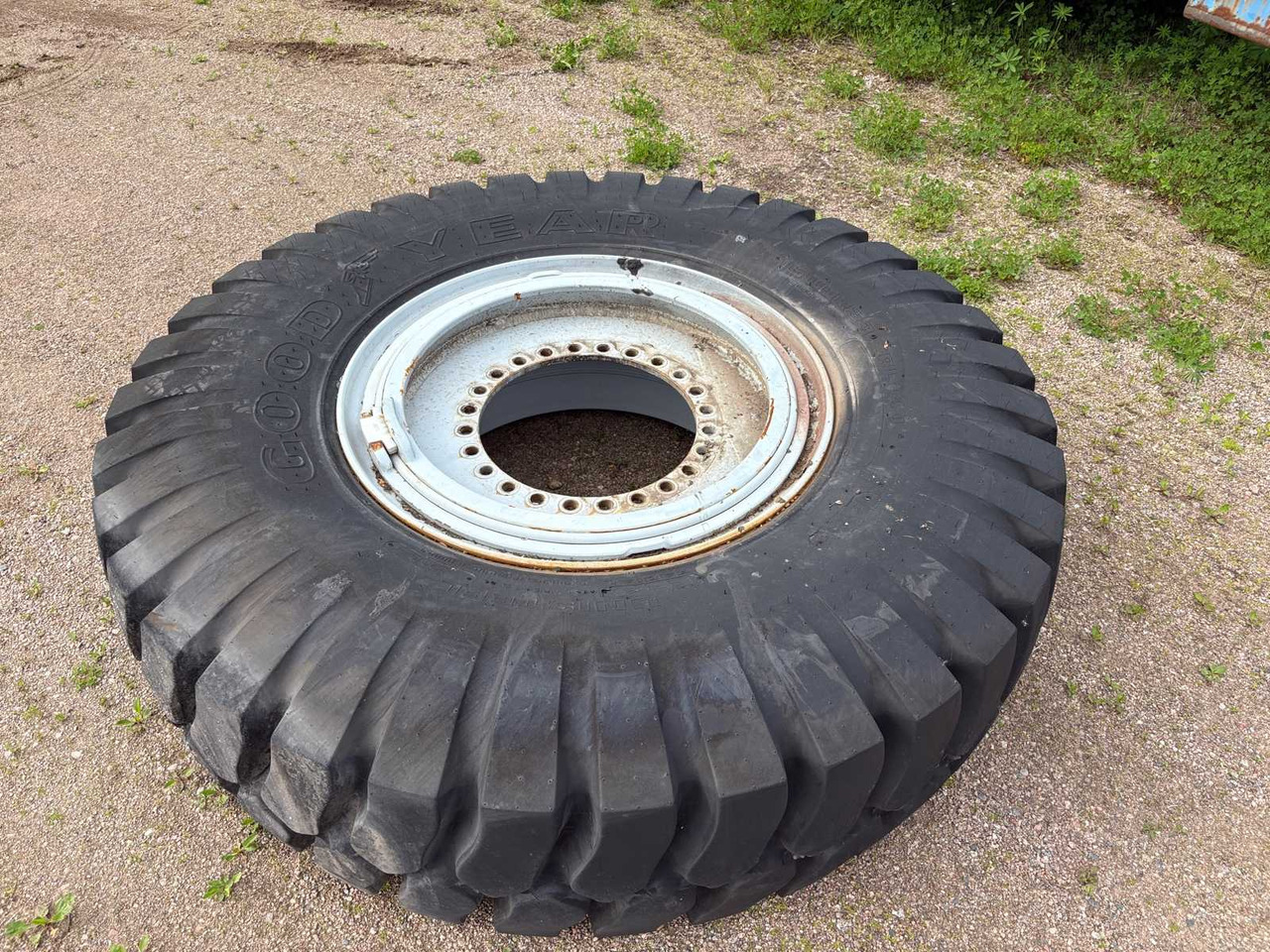 Tyre Goodyear 18.00 R33 1pc - Riepa: foto 3 Tyre Goodyear 18.00 R33 1pc - Riepa: foto 3
