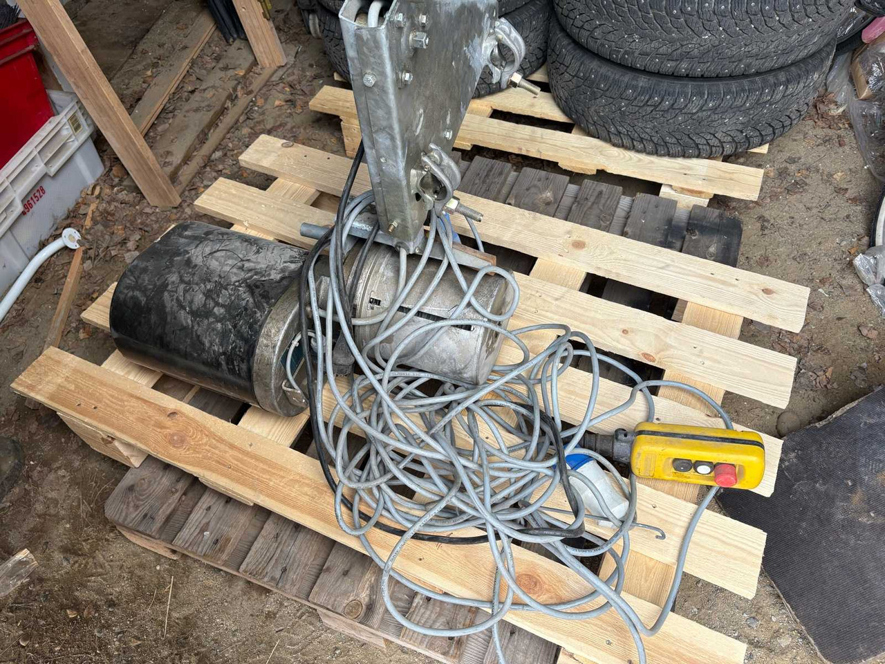 Wire winch Geda Maxi 150S - Vinča: foto 1 Wire winch Geda Maxi 150S - Vinča: foto 1