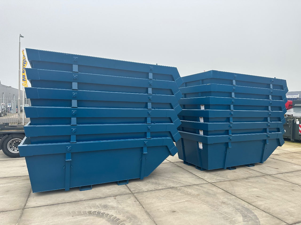 Sidalco 6m3 met heftruck lepel kokers - Lift dumper: foto 2 Sidalco 6m3 met heftruck lepel kokers - Lift dumper: foto 2