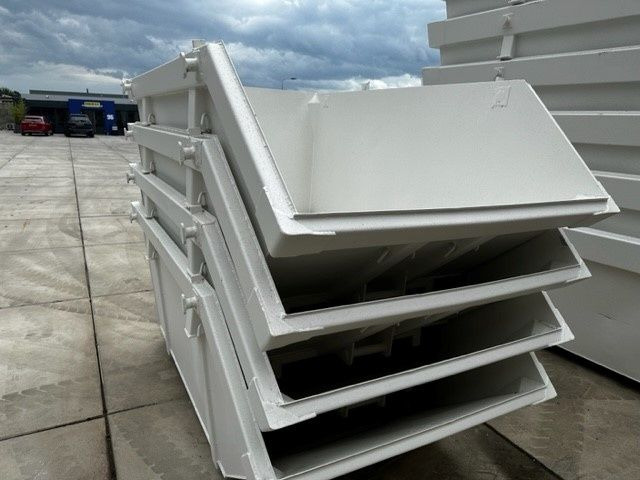 Sidalco nieuwe 3 m3 puinbakjes - Lift dumper: foto 3 Sidalco nieuwe 3 m3 puinbakjes - Lift dumper: foto 3
