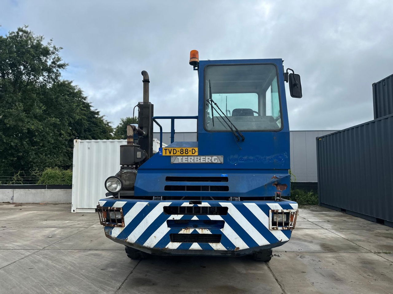 Terberg YT 180 VDL haakarm - Termināļa traktors: foto 2 Terberg YT 180 VDL haakarm - Termināļa traktors: foto 2