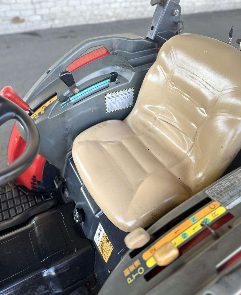 Yanmar EF222 - Traktors: foto 5 Yanmar EF222 - Traktors: foto 5