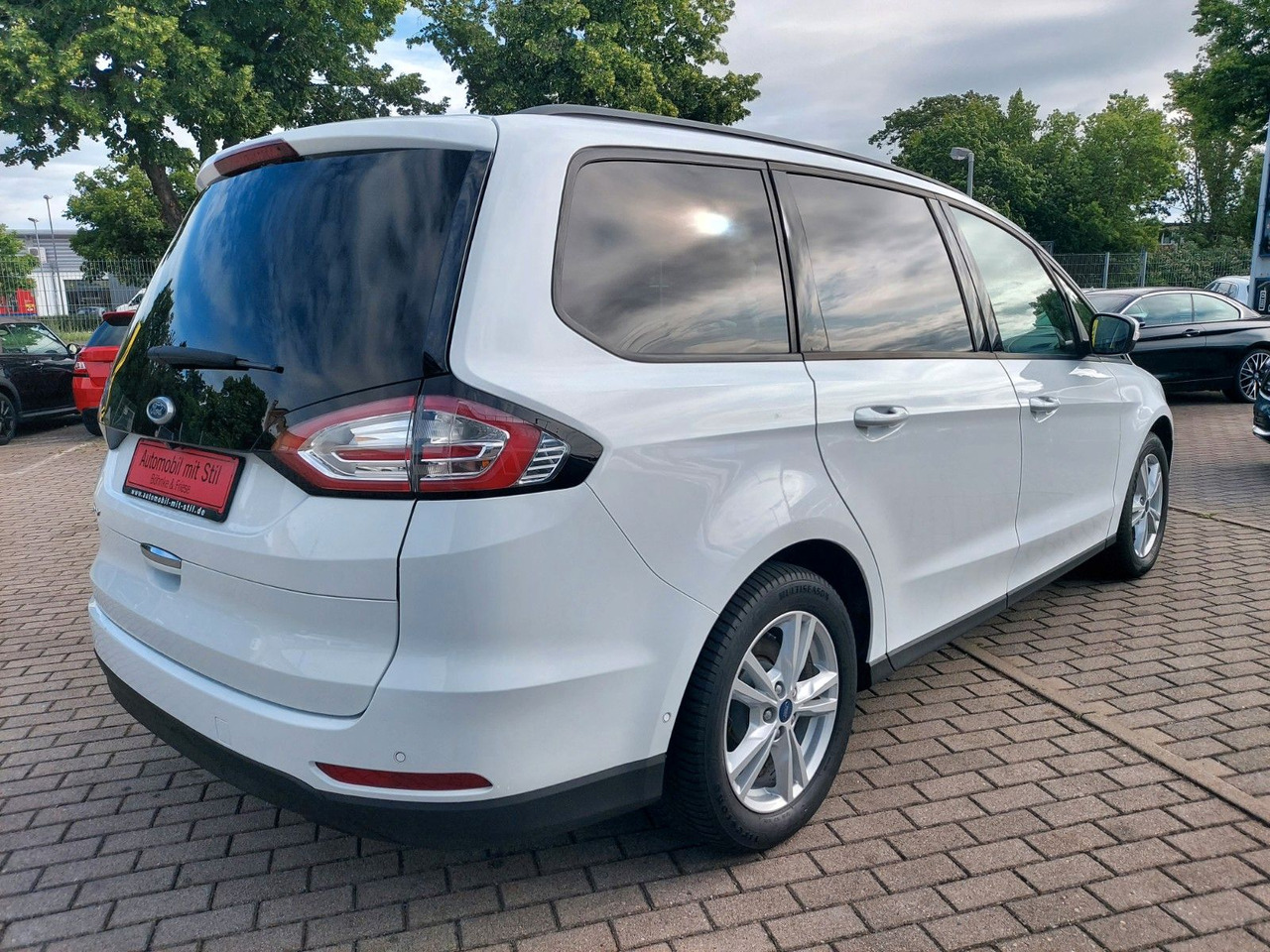 Ford Galaxy 7 Sitze Navi Kamera Tempo SignAssist - Pasažieru furgons: foto 5 Ford Galaxy 7 Sitze Navi Kamera Tempo SignAssist - Pasažieru furgons: foto 5
