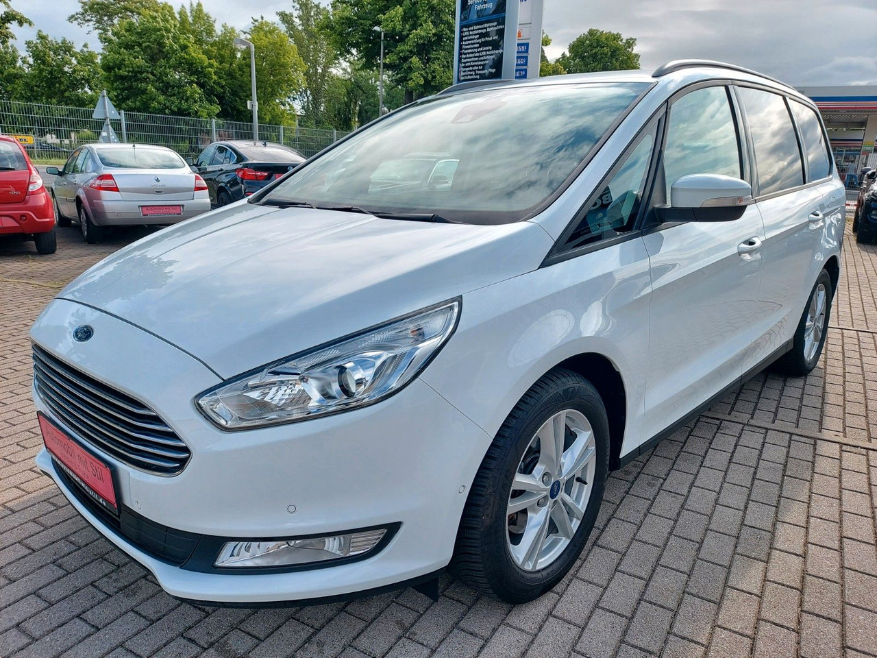 Ford Galaxy 7 Sitze Navi Kamera Tempo SignAssist - Pasažieru furgons: foto 2 Ford Galaxy 7 Sitze Navi Kamera Tempo SignAssist - Pasažieru furgons: foto 2