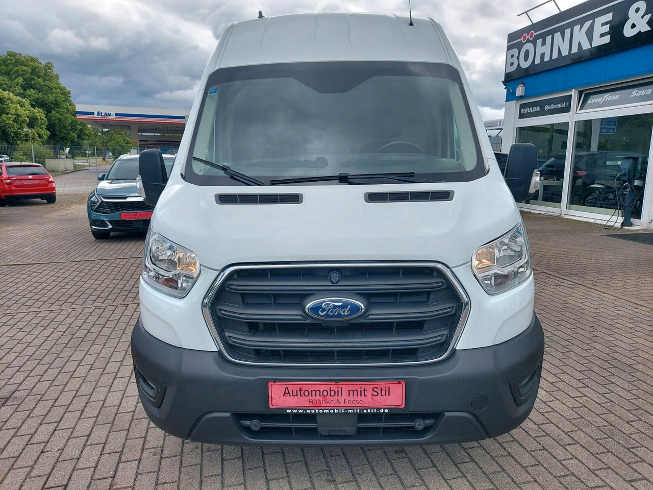 Ford Transit Kasten 350 L4 lang hoch Klima Cam DAB - Pasažieru furgons: foto 3 Ford Transit Kasten 350 L4 lang hoch Klima Cam DAB - Pasažieru furgons: foto 3