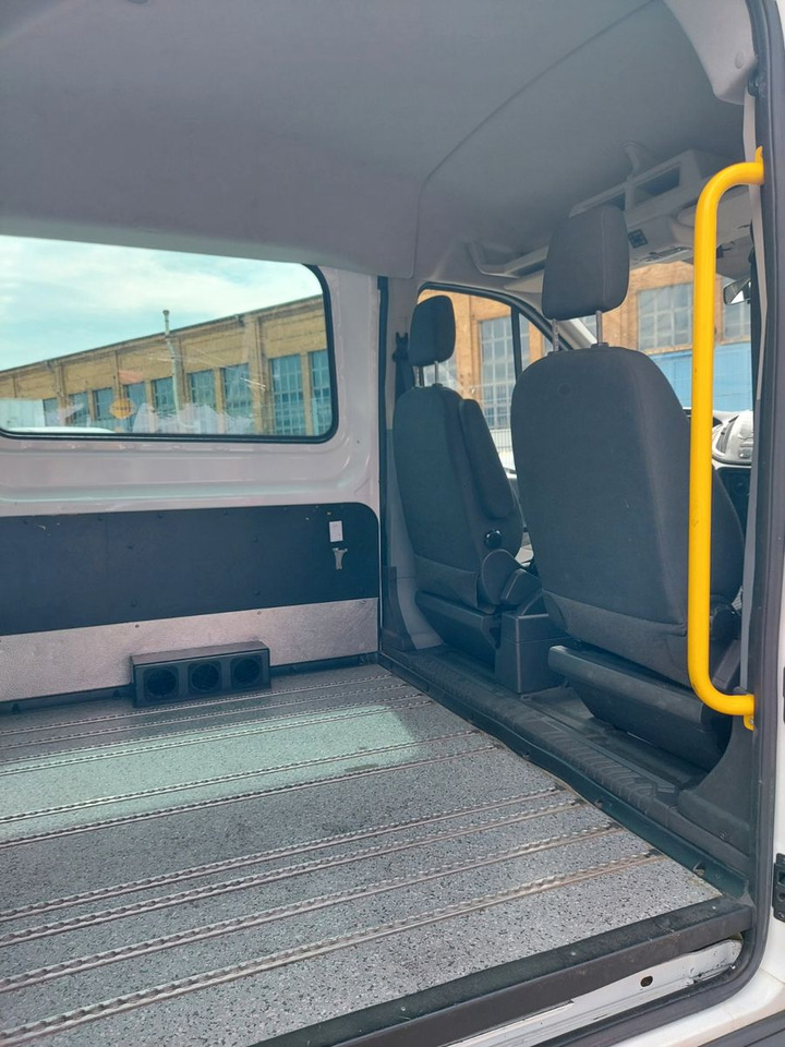 Pasažieru furgons Ford Transit Kombi 350 L3 hoch Trend Rollstuhl Lift: foto 18 Pasažieru furgons Ford Transit Kombi 350 L3 hoch Trend Rollstuhl Lift: foto 18