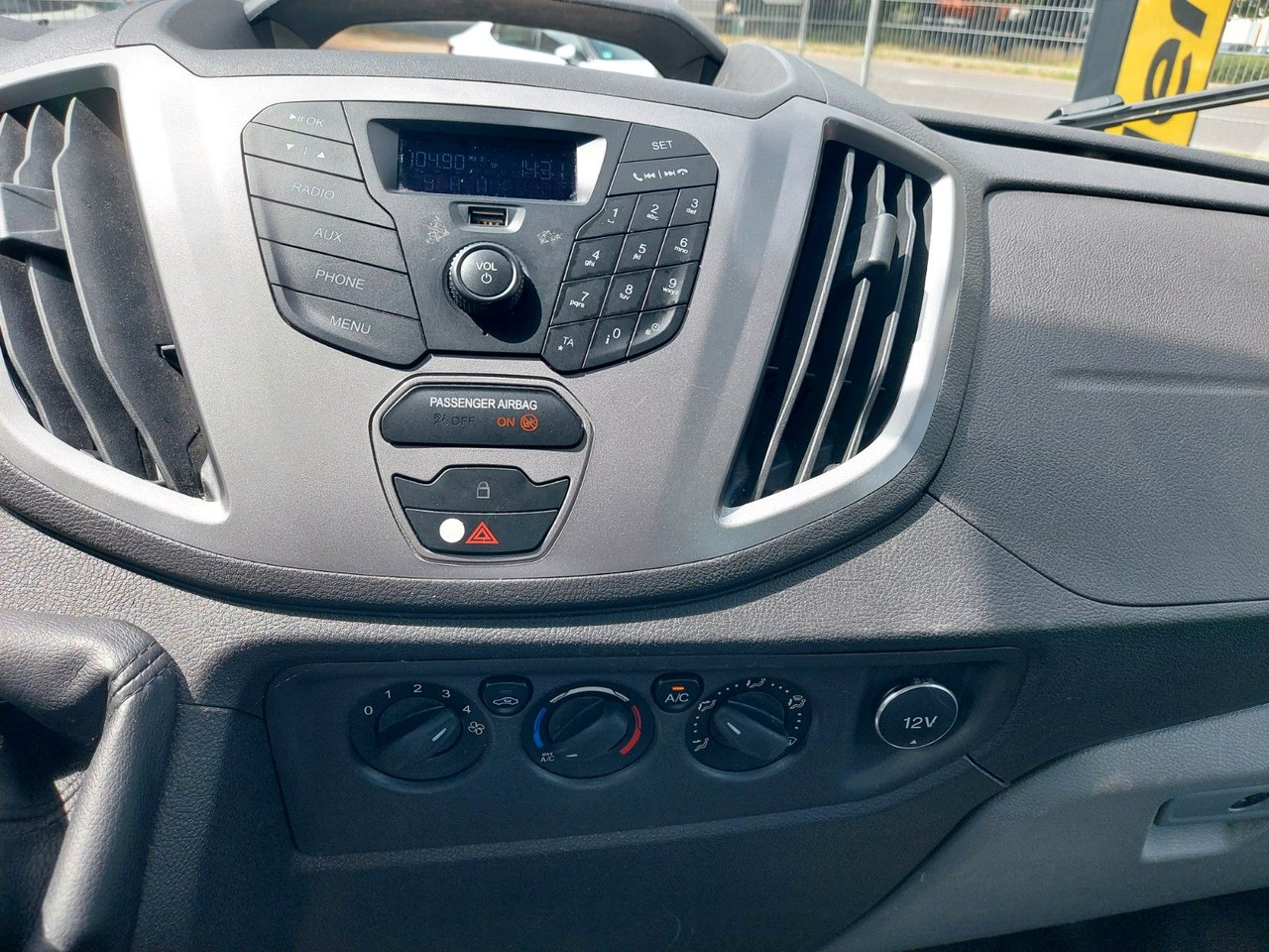 Pasažieru furgons Ford Transit Kombi 350 L3 hoch Trend Rollstuhl Lift: foto 14 Pasažieru furgons Ford Transit Kombi 350 L3 hoch Trend Rollstuhl Lift: foto 14