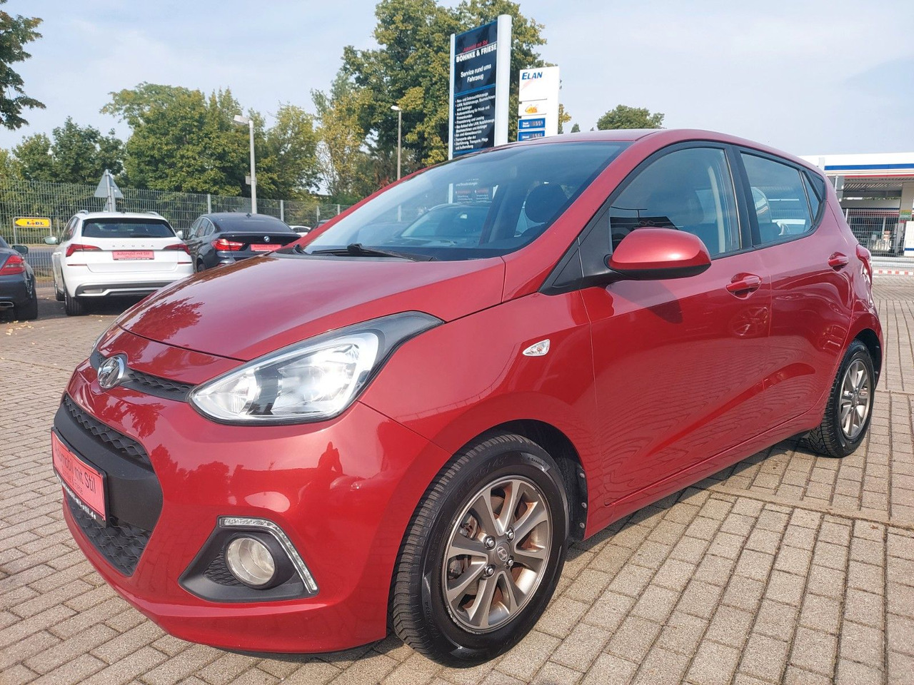 Hyundai i10 Intro Edition Klima Sitzeizung Bluetooth - Vieglā automašīna: foto 3 Hyundai i10 Intro Edition Klima Sitzeizung Bluetooth - Vieglā automašīna: foto 3