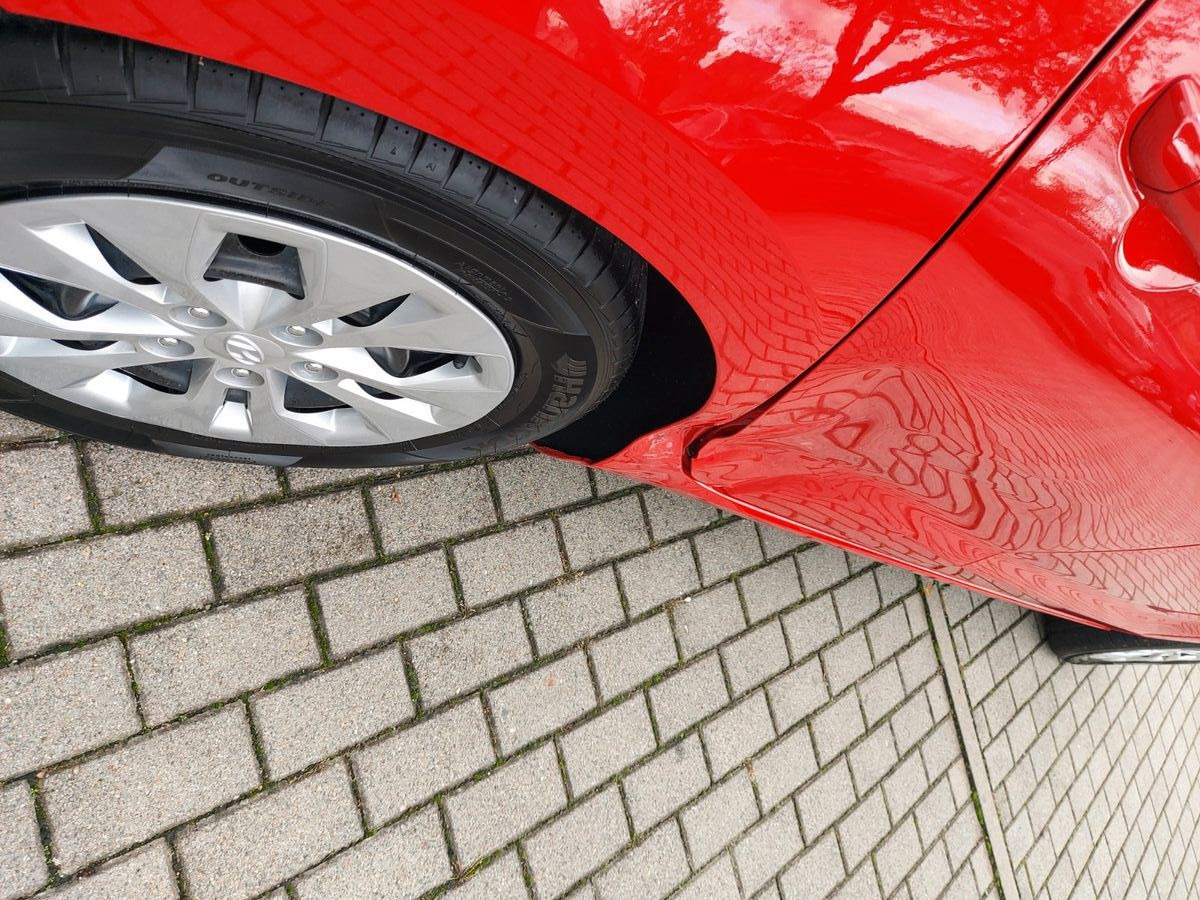 Hyundai i30 cw Pure Klima Spurasssist 8x Räder - Universālis: foto 3 Hyundai i30 cw Pure Klima Spurasssist 8x Räder - Universālis: foto 3